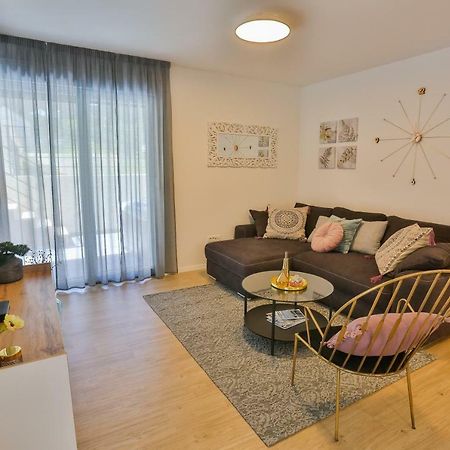 Luxury Urban Villa Apartments With Jacuzzi 斯普利特 外观 照片