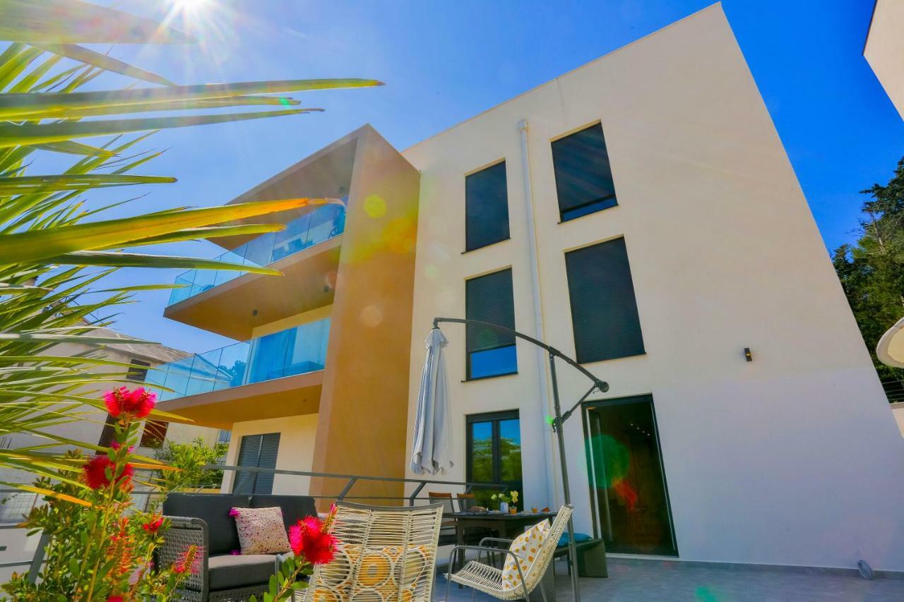 Luxury Urban Villa Apartments With Jacuzzi 斯普利特 外观 照片