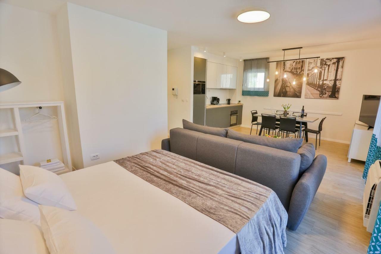 Luxury Urban Villa Apartments With Jacuzzi 斯普利特 外观 照片
