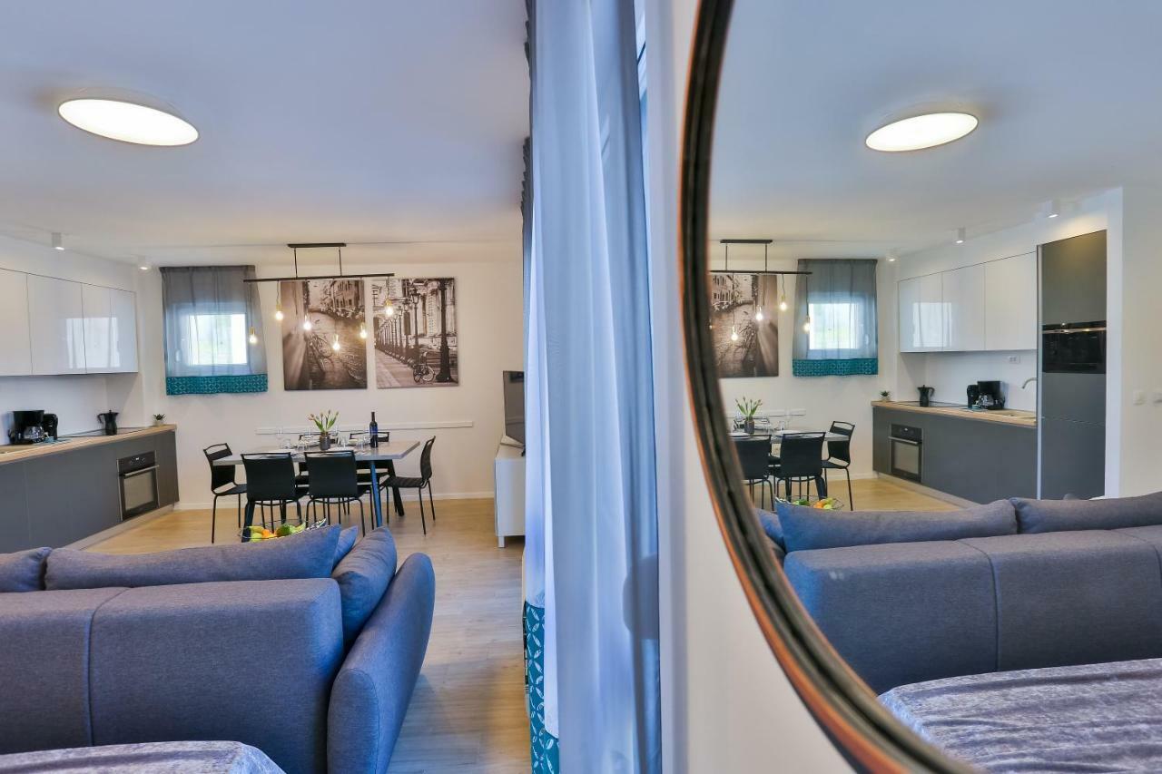 Luxury Urban Villa Apartments With Jacuzzi 斯普利特 外观 照片
