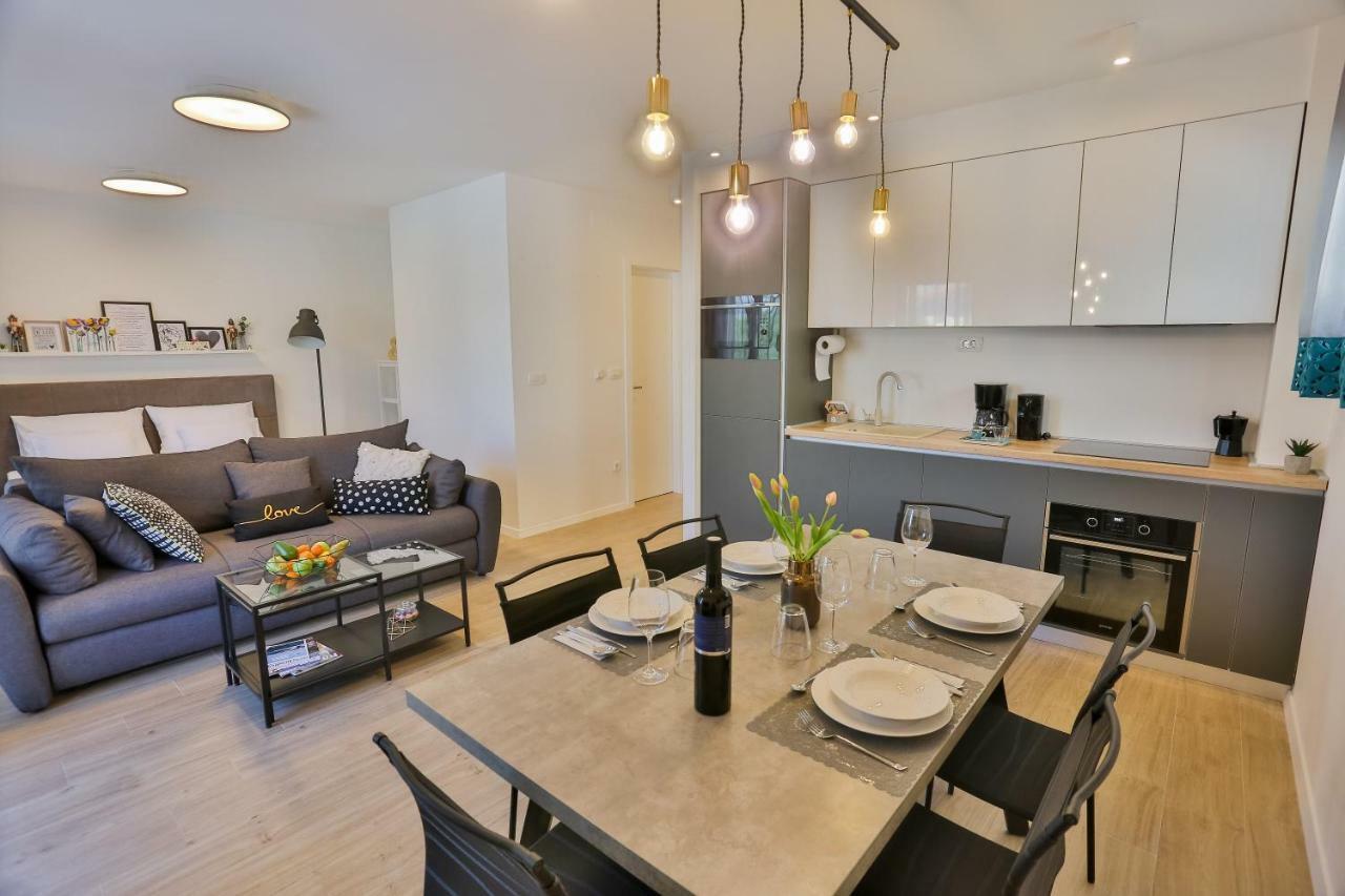 Luxury Urban Villa Apartments With Jacuzzi 斯普利特 外观 照片