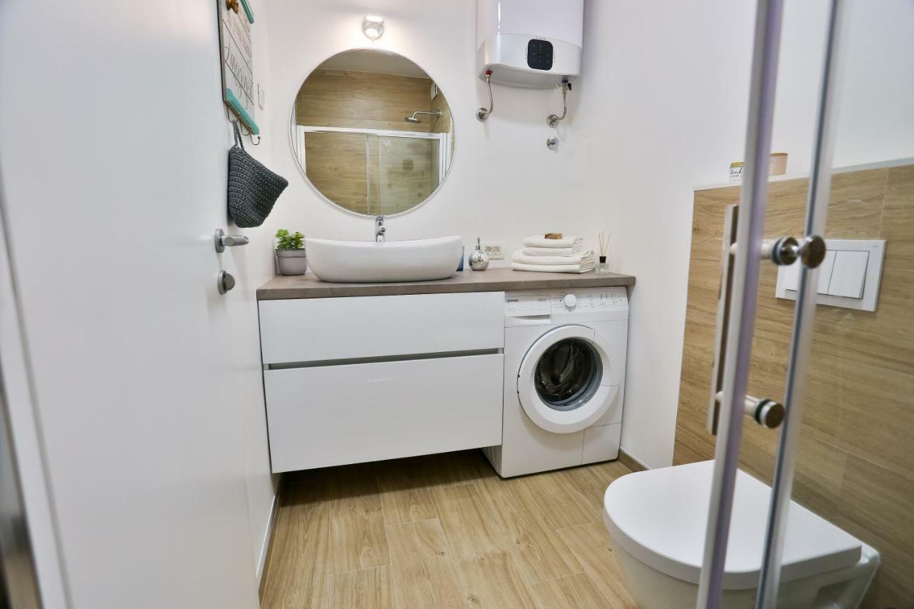 Luxury Urban Villa Apartments With Jacuzzi 斯普利特 外观 照片