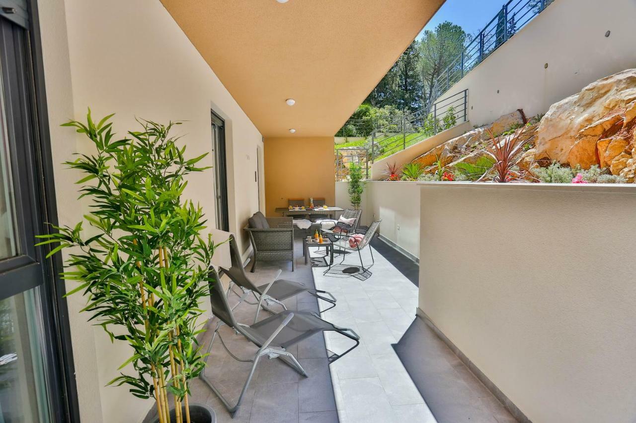 Luxury Urban Villa Apartments With Jacuzzi 斯普利特 外观 照片