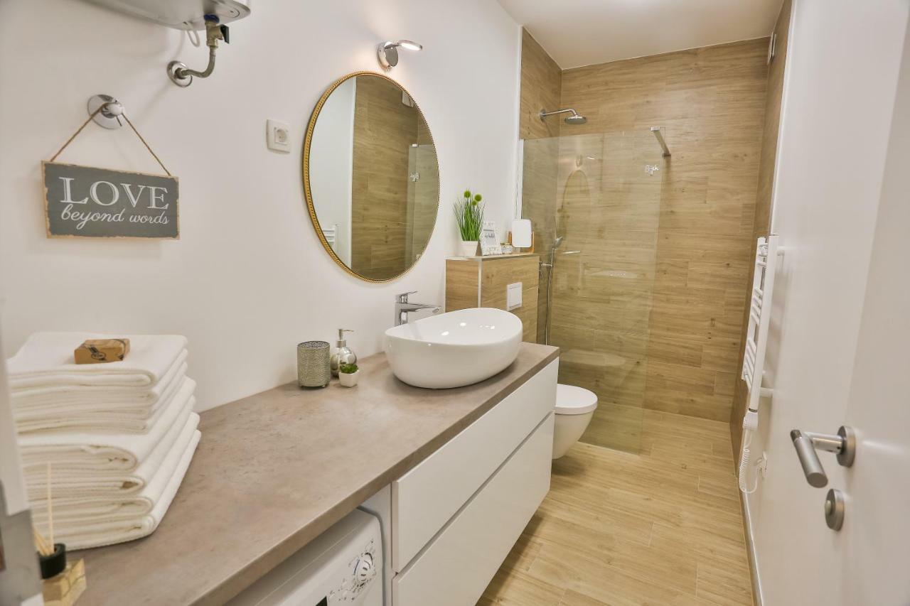 Luxury Urban Villa Apartments With Jacuzzi 斯普利特 外观 照片